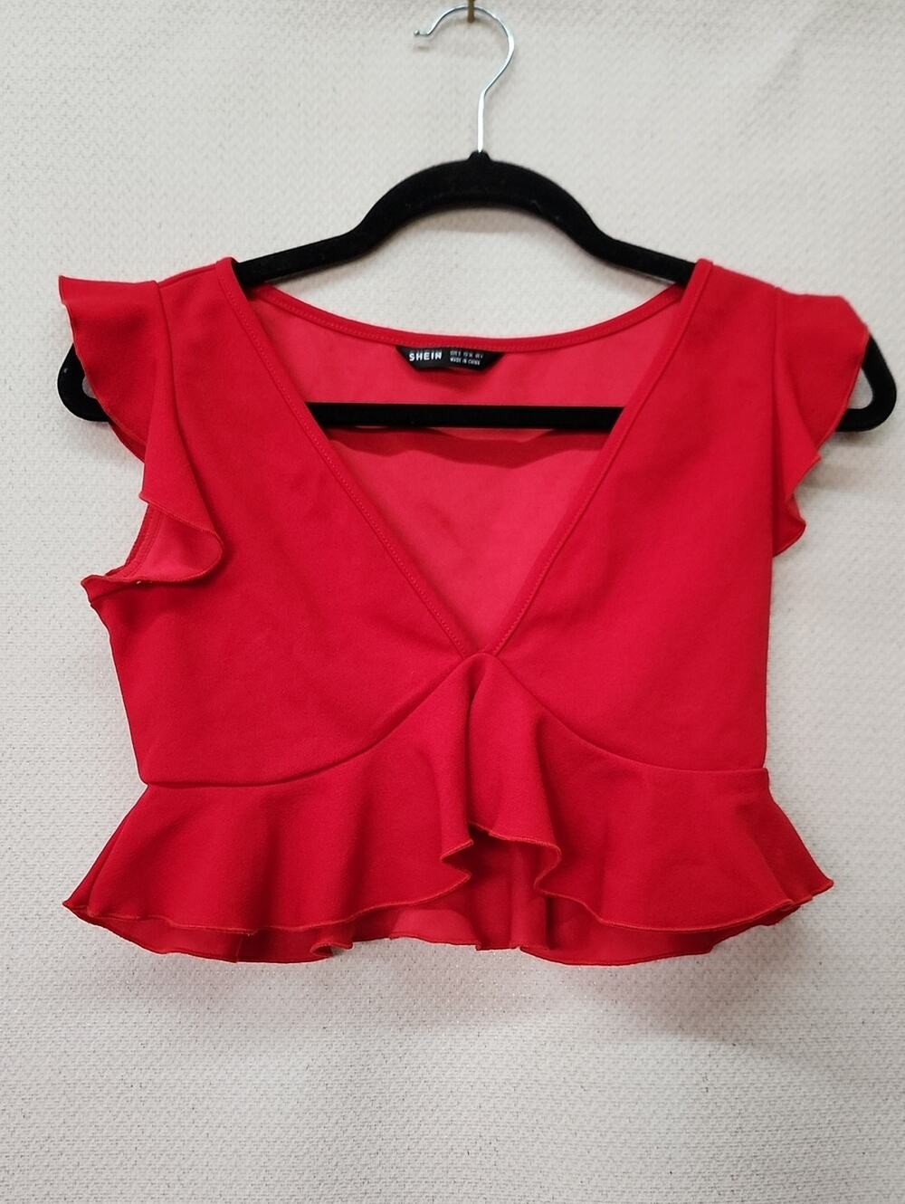 SHEIN Red Ruffle Peplum Crop Top with V-Neck